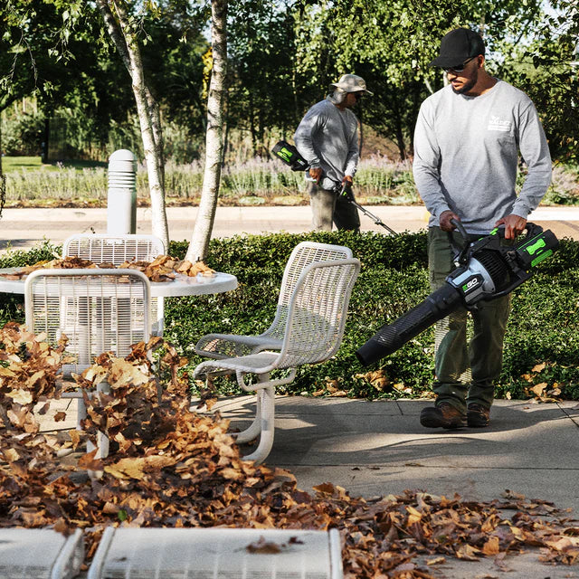 1000 CFM Leaf Blower